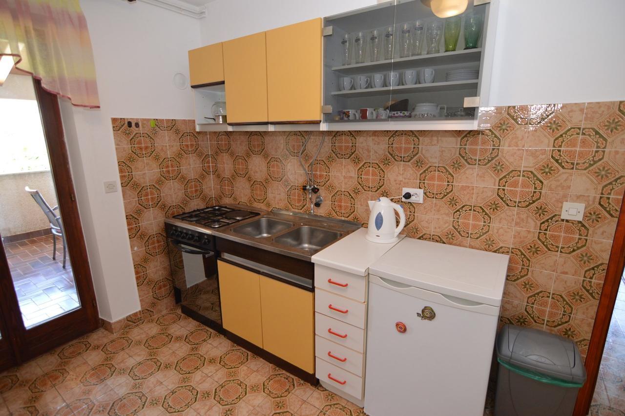 Apartments Mariza ポレッチ エクステリア 写真